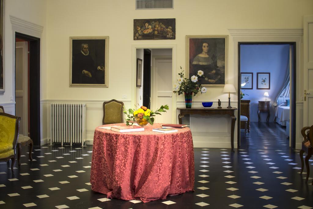 Palazzo Lengueglia B&B Albenga Zewnętrze zdjęcie